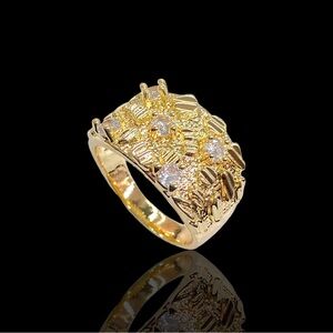 Elegant Gold Ring with Crystal Accents